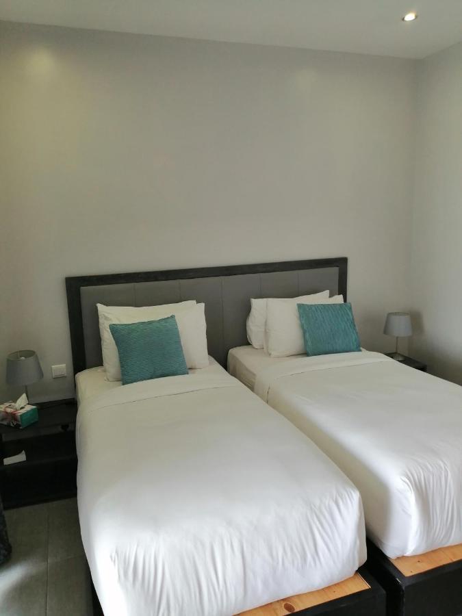 Inn On The Lake Kibuye ภายนอก รูปภาพ